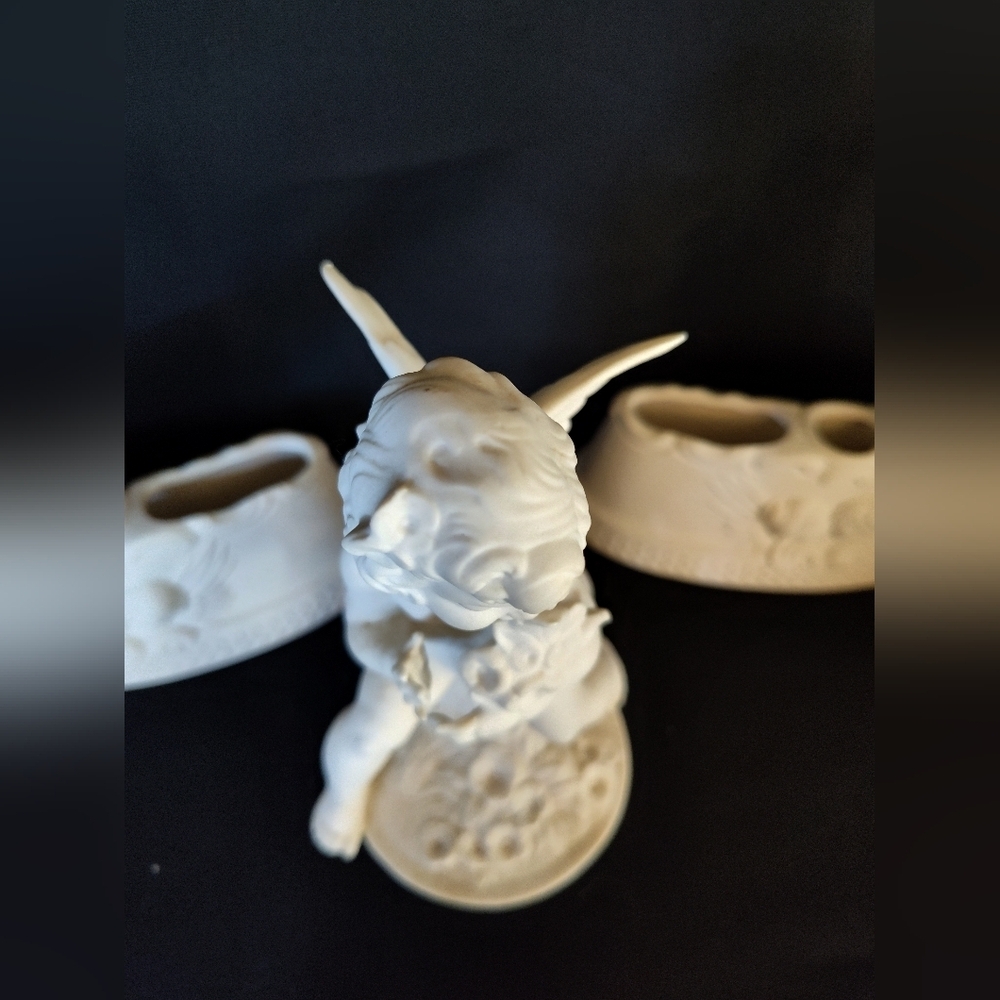 Rare German Bisque Cherub Putti Set w/ Flower Frogs 🖤Holiday Mantle Centerpiece - Picture 5 of 10